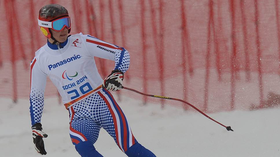 Алексей Бугаев (Россия) взял золото в слаломе в категории "стоя" 
