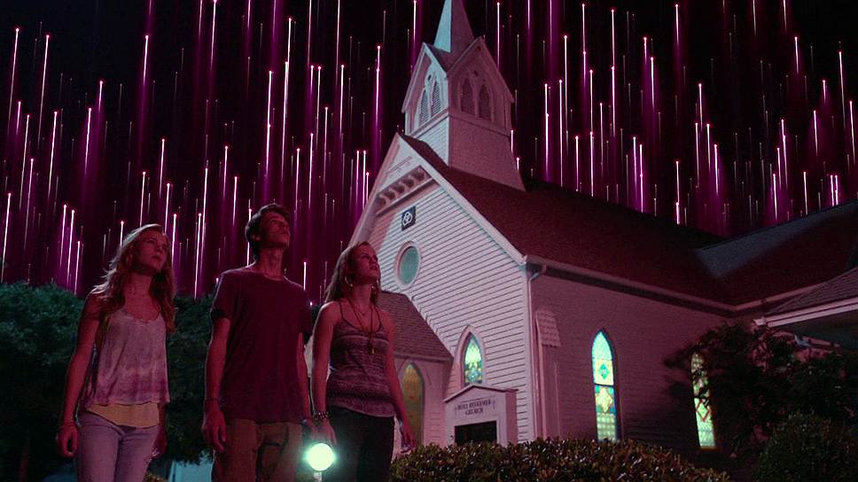 Любителей сериала "Под куполом" ждет второй сезон