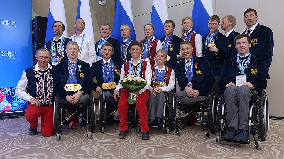 Фото на память: паралимпийцы на церемонии вручения государственных наград 
