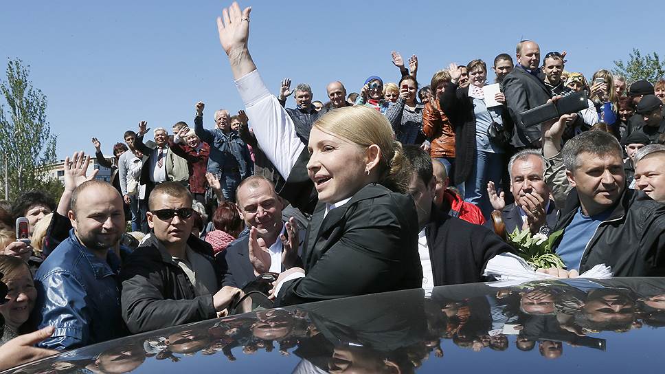 На предвыборном митинге в Николаеве Юлия Тимошенко пообещала третью революцию, если ее не выберут