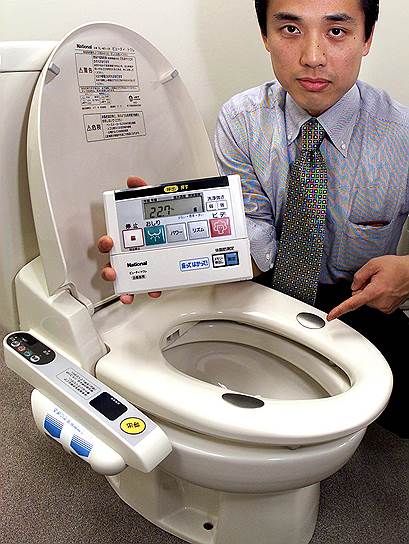 Знакомство с технологичным японским туалетом способно вогнать в депрессию