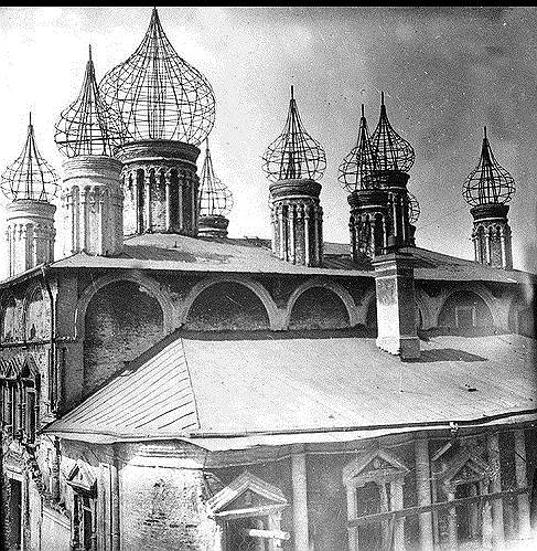Начало разборки Чудова монастыря. 1929 год 
