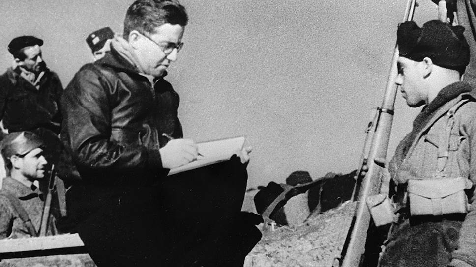 Михаил Кольцов — фронтовой корреспондент в Испании. 1938 