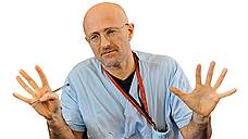 Серджо Канаверо, итальянский нейрохирург