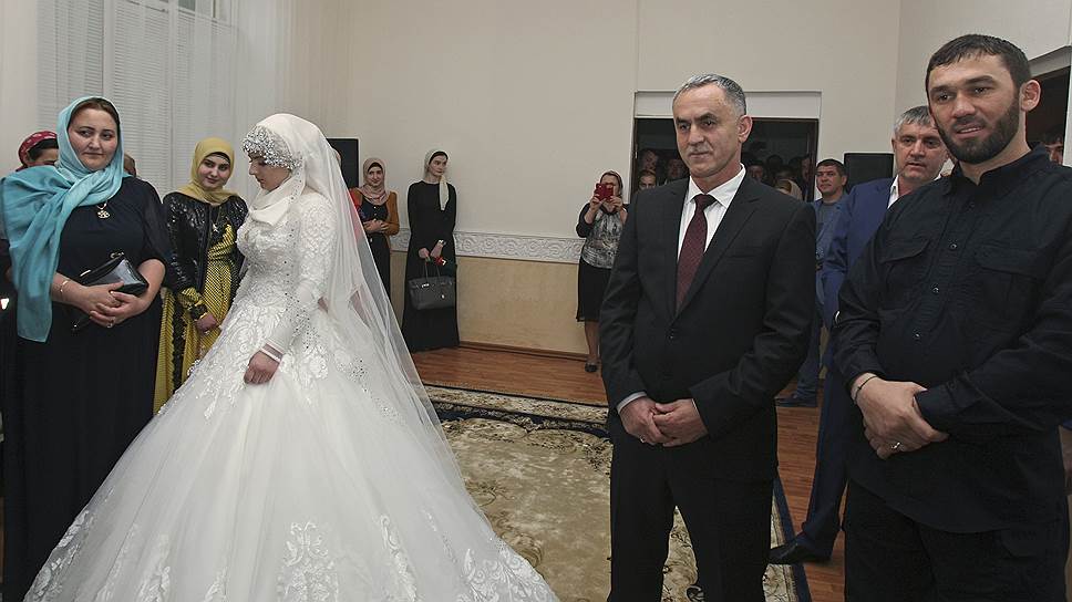 О чеченских традициях и «свадьбе века»