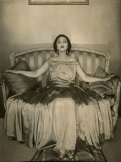 Актриса Джетта Гоудал в сатиновом платье Lanvin. 1923 год 