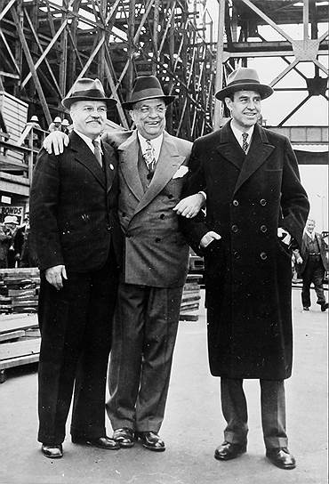 Вячеслав Молотов (слева) и посол США в СССР Аверелл Гарриман (справа) в Сан-Франциско весной 1945-го 