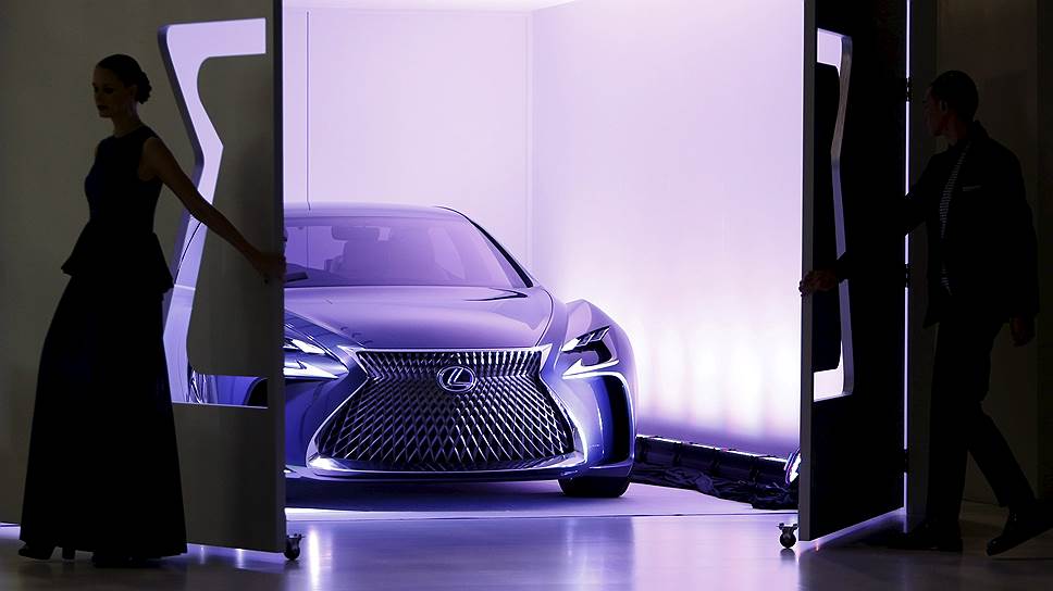 Концептуальная водородная модель Lexus LF-FC 

