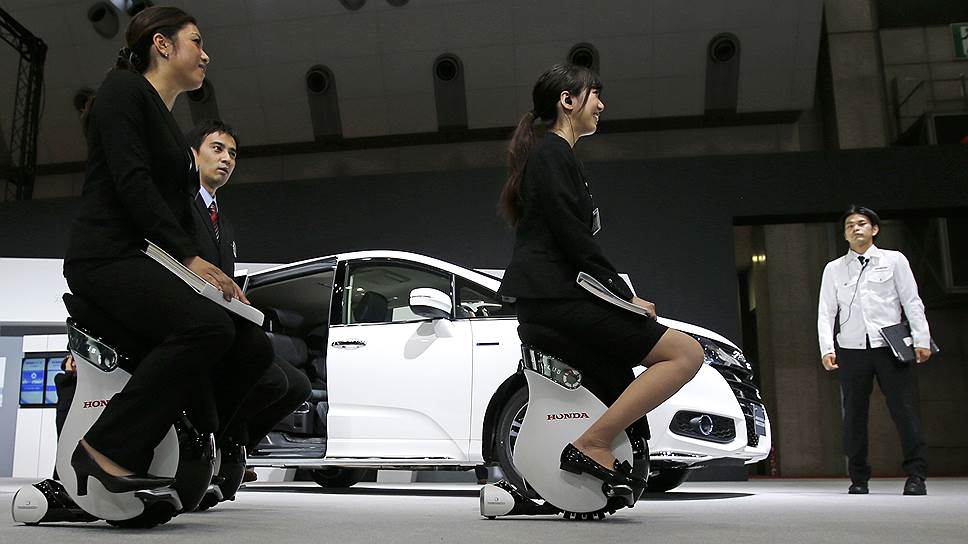 Honda представила новое персональное средство передвижения UNI-CUB 
