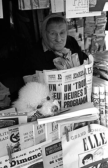 Париж. Газетный киоск. 1960 год