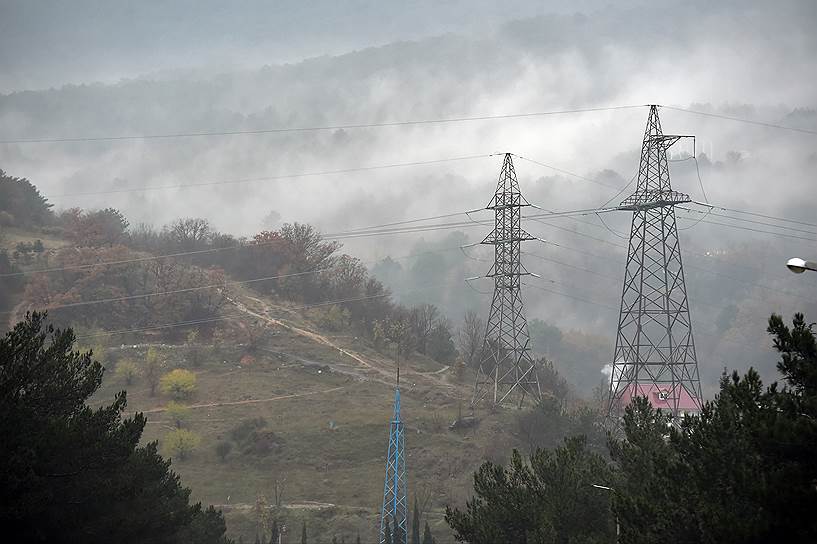 Линии электропередачи полуострова приспособлены для подачи энергии с территории Украины. Пригодятся ли они теперь?