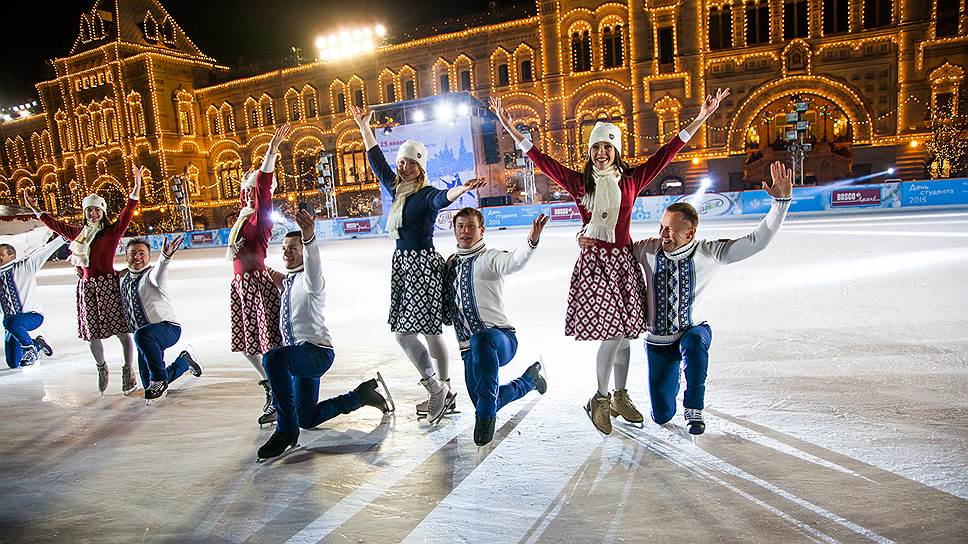 Акция &quot;Татьянин лед&quot;. 25 января, в Татьянин день, студенты отмечают свой праздник — День студенчества — на катке на Красной площади. 2015 годм балом&quot;
