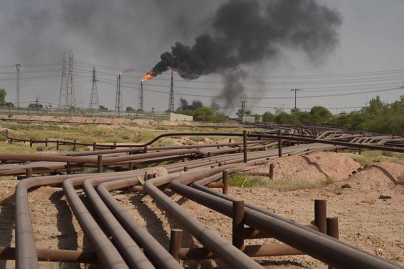 Ахваз -- крупный центр добычи нефти и газа. Здесь, как нигде, ждали отмены санкций 
