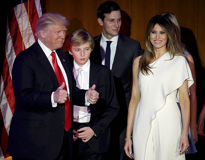 Трамп, празднуя победу с супругой Мелани и своими пятью детьми, заявил, что Америка не могла &quot;согласиться на меньшее, чем самое лучшее&quot; 