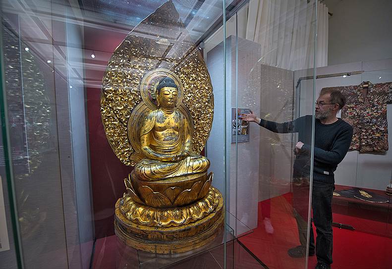 На восстановление бурятской статуи Будды ушло 2 года 