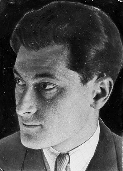 Главным редактором &quot;Огонька&quot; стал сын дворянки и творец Остапа Бендера. На фото -- Евгений Петров, 1930-е годы 
