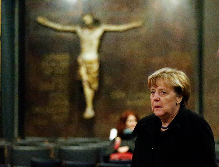 Ангела Меркель готовится к предвыборной битве 2017 года без гарантий на успех 
