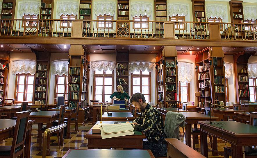Читальный зал отдела рукописей в Доме Пашкова восстановлен в точности таким, каким его увидели первые посетители библиотеки 