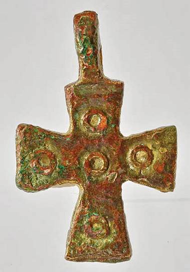 Бронзовый нательный крест, VI-VII век 