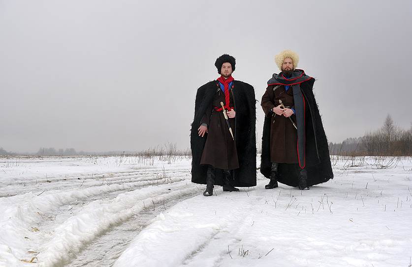 Казаки Антон и Илья Прошенковы — основатели хутора в деревне Вязовка 
