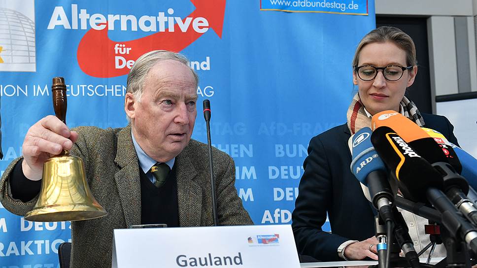 Александер Гауланд — один из лидеров партии &quot;Альтернатива для Германии&quot;, успех которой на выборах в ФРГ стал болезненным ударом по хваленой немецкой стабильности  

