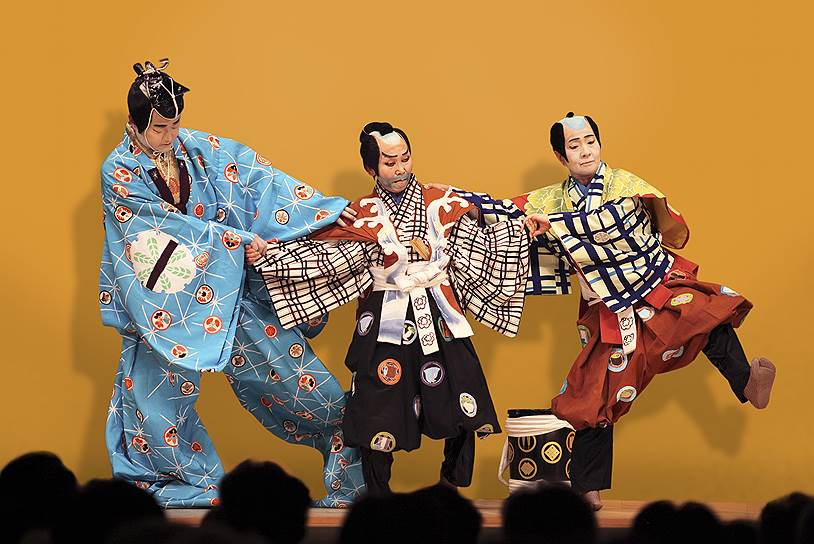 Театр кабуки вот уже 400 лет верен традиция