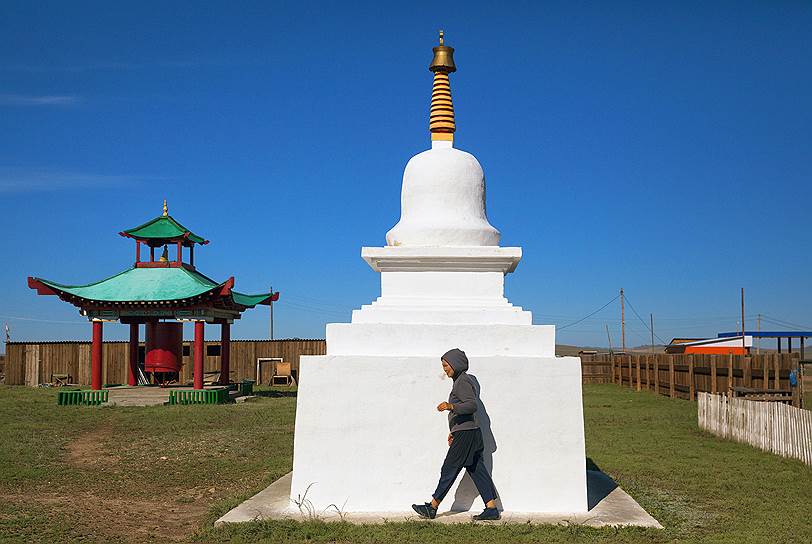 Буддийское святилище в Эрзине возле монгольской границы 