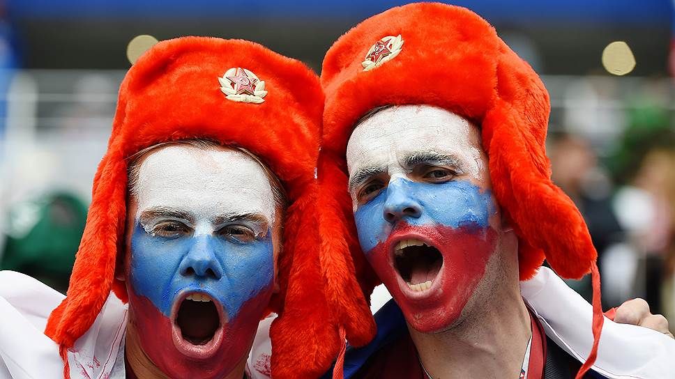 Определить российского болельщика — задача несложная даже для иностранца: триколор и шапка-ушанка
