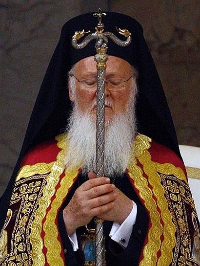 Росчерком пера Константинопольский патриарх Варфоломей переподчинил себе Украинскую церковь