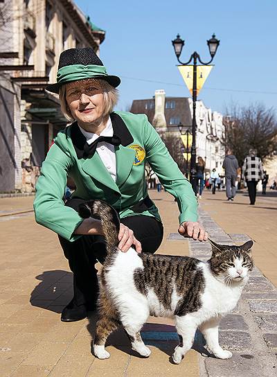 Единственный в мире котошеф Светлана Логунова с кошкой
