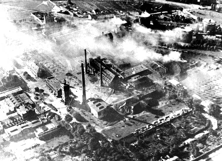 Варшава в октябре 1939-го. После немецких налетов и обстрелов