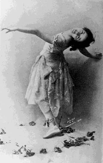 Из эксцентричной «босоножки» Айседора Дункан превратилась в основоположницу свободного танца, а также любимую героиню читателей «Огонька»