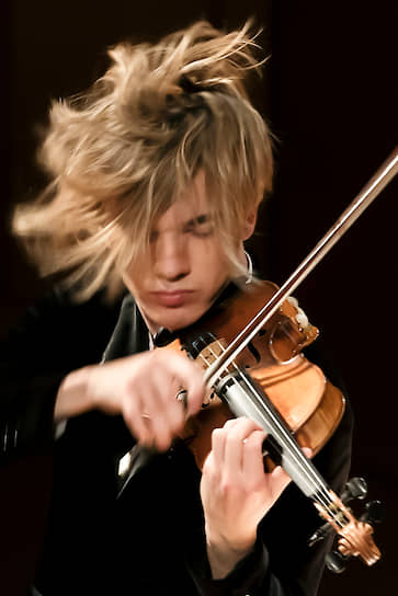 Юрий Ревич играет на скрипке Страдивари 1709 года