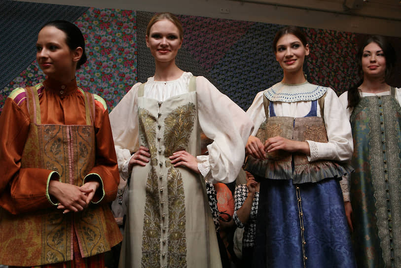 Традиционные костюмы созданы по оригинальным лекалам