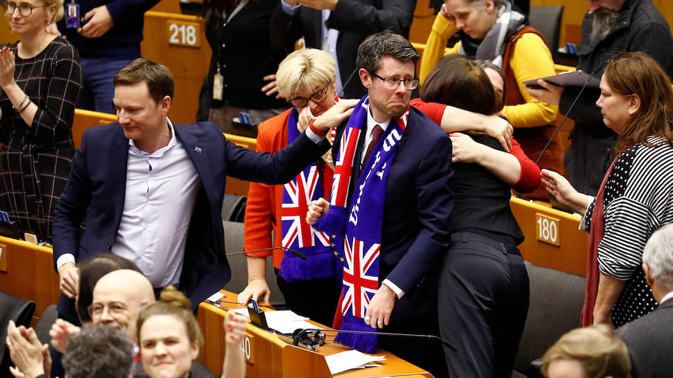 Европарламент прощается со своими британскими депутатами: трудно сказать, кто больше расстроен