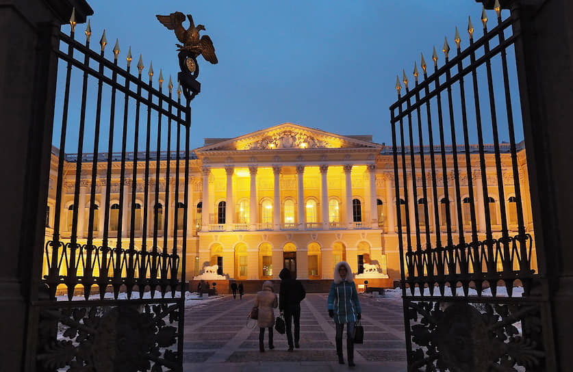 Русский музей хранит имперское величие и открыт для всех
