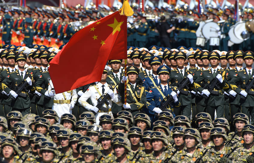 В параде так же приняли участие китайские военнослужащие