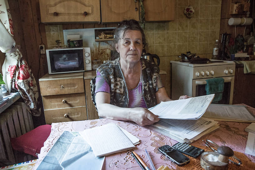 Нина Викторовна ведет борьбу с местной администрацией за право проживания в своем доме уже два десятка лет