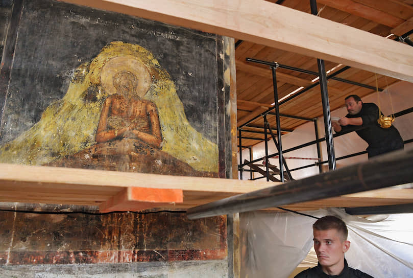 Реставрационные работы в Свято-Успенском соборе продолжаются