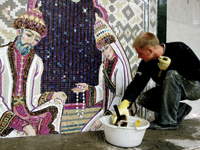 Заканчивается оформление одной из пяти станций нового казанского метро — «Площади Тукая». Здесь будет 22 мозаики с сюжетами из произведений татарского поэта
