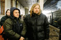 Режиссер сериала Сергей Бобров (справа) на съемочной площадке