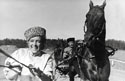 Марина Ладынина в роли председателя колхоза Галины Пересветовой в фильме «Кубанские казаки», 1950 год