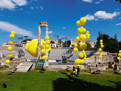 Лимон - символ фестиваля Rencontres d'Arles-2004
