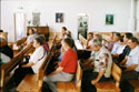 Финны слушают проповедь в лютеранском храме Сортавалы.