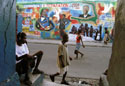 Гаити. Порт-о-Пренс. Политические граффити - в честь 200-летия независимости