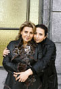 Мария Гулегина во время недавнего приезда в Москву с дочерью Натальей