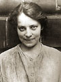 А это — Анна Андерсон. Из архива берлинской полиции. 1920-й. По этим фотографиям, конечно, ничего определить невозможно