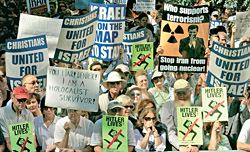 В Америке протестуют как против иранской ядерной программы, так и против самого Ахмадинежада
