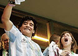 Марадона в Германии урезан в VIP-правах