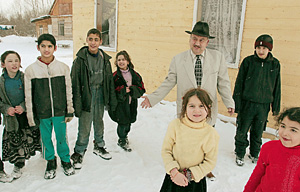 Барон Хулупий и его ценности: пиджак, шляпа и дети